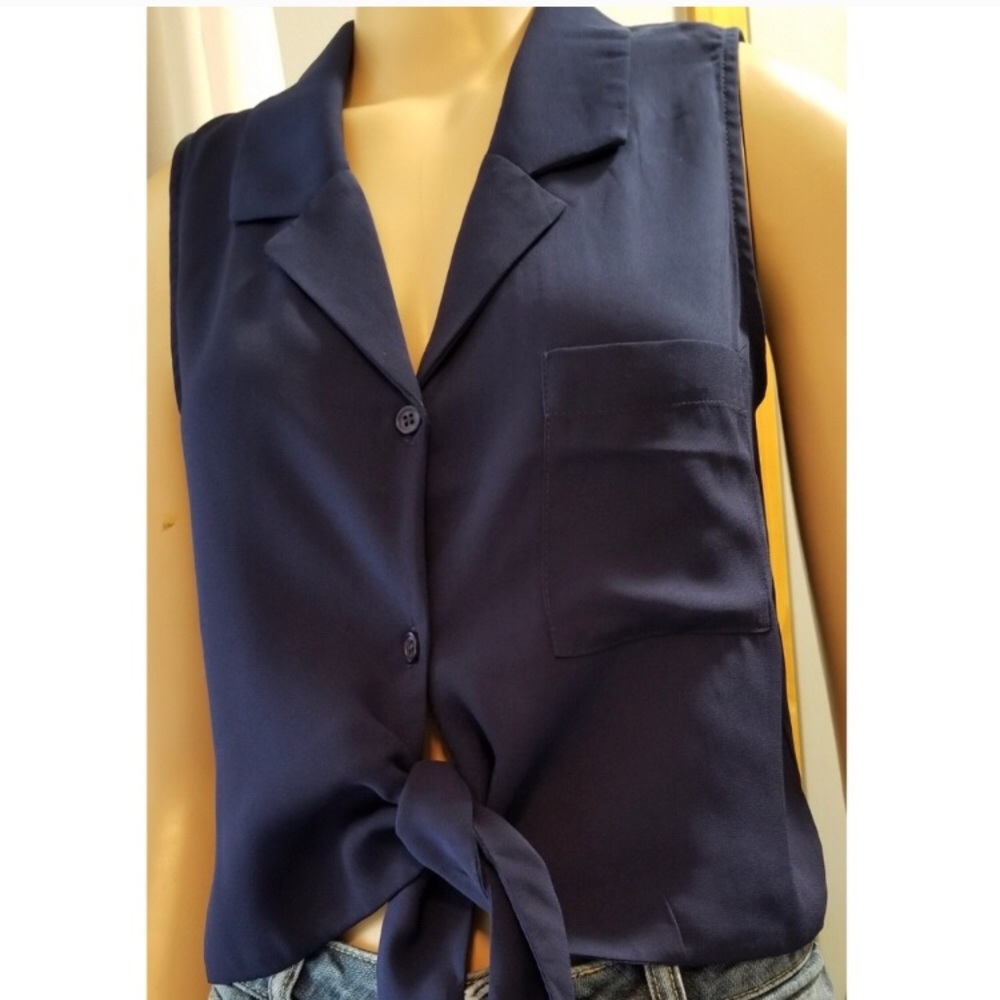 ShineStar dark Navy crop top——RE-POSH